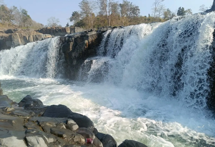 Juhila Falls, nyushi kudari Cheshpur Waterfall, MP